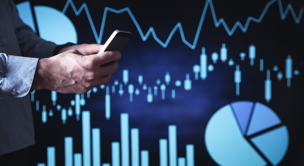 Index Funds vs. ETFs vs. Stocks: Which One is Better and Who to Invest With.